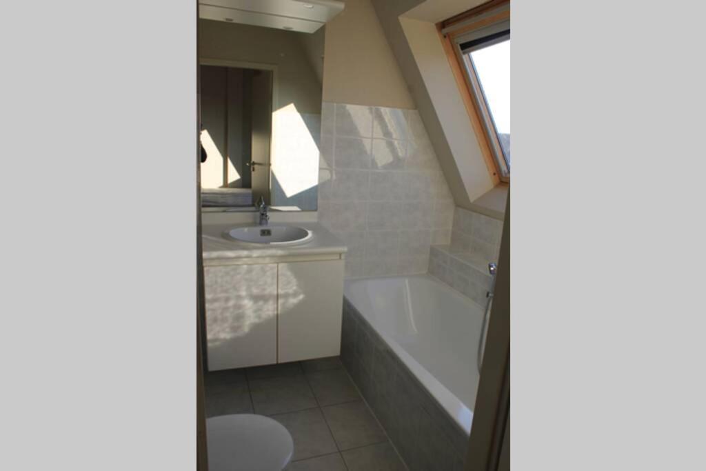 Appartement Vlakbij Zee En Duinen Bredene Ngoại thất bức ảnh
